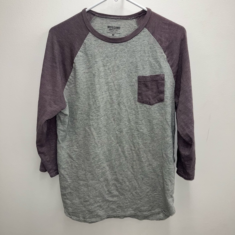 Mossimo 3/4 length Sleeve T-Shirt - Medium